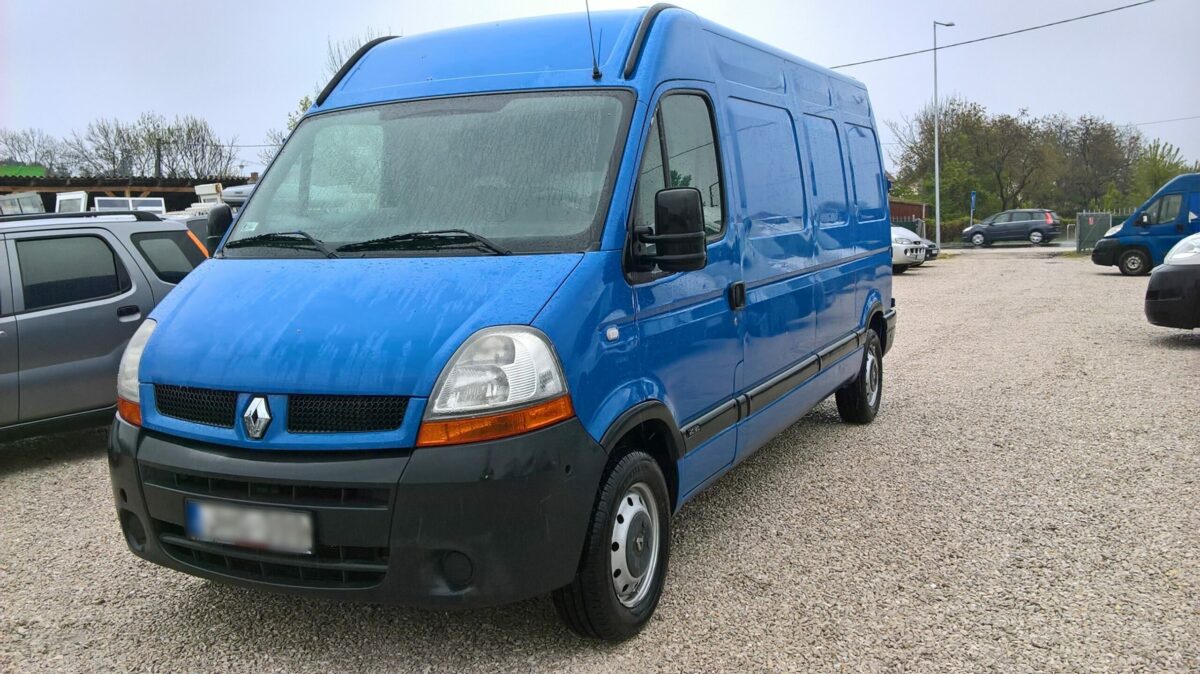 15 köbméteres Renault Master kisbusz bérlés Győrben